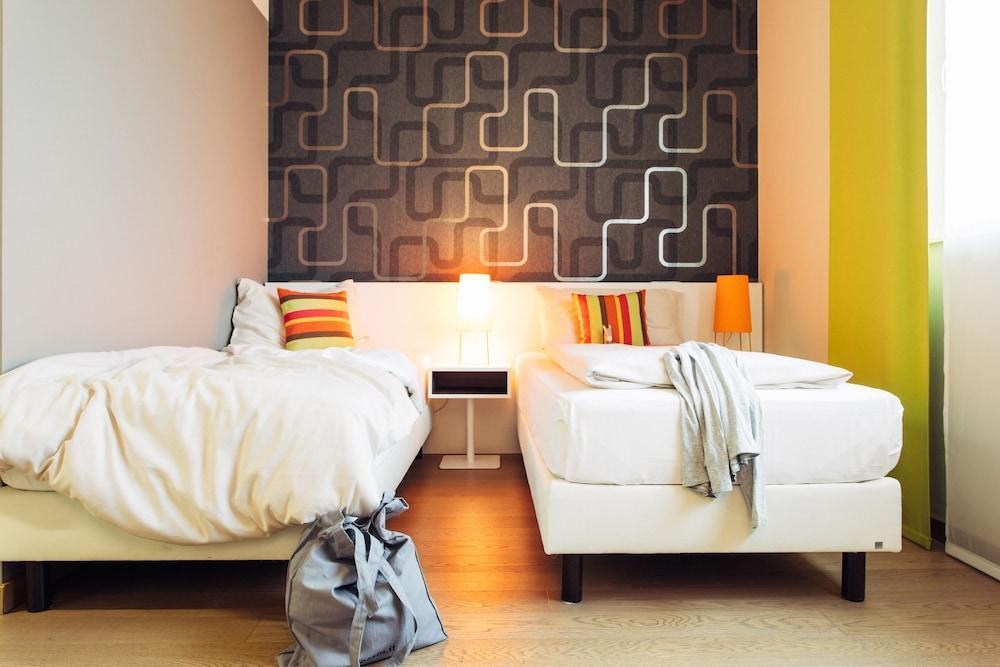 Harry'S Home Hart Bei Graz Hotel & Apartments Exterior foto