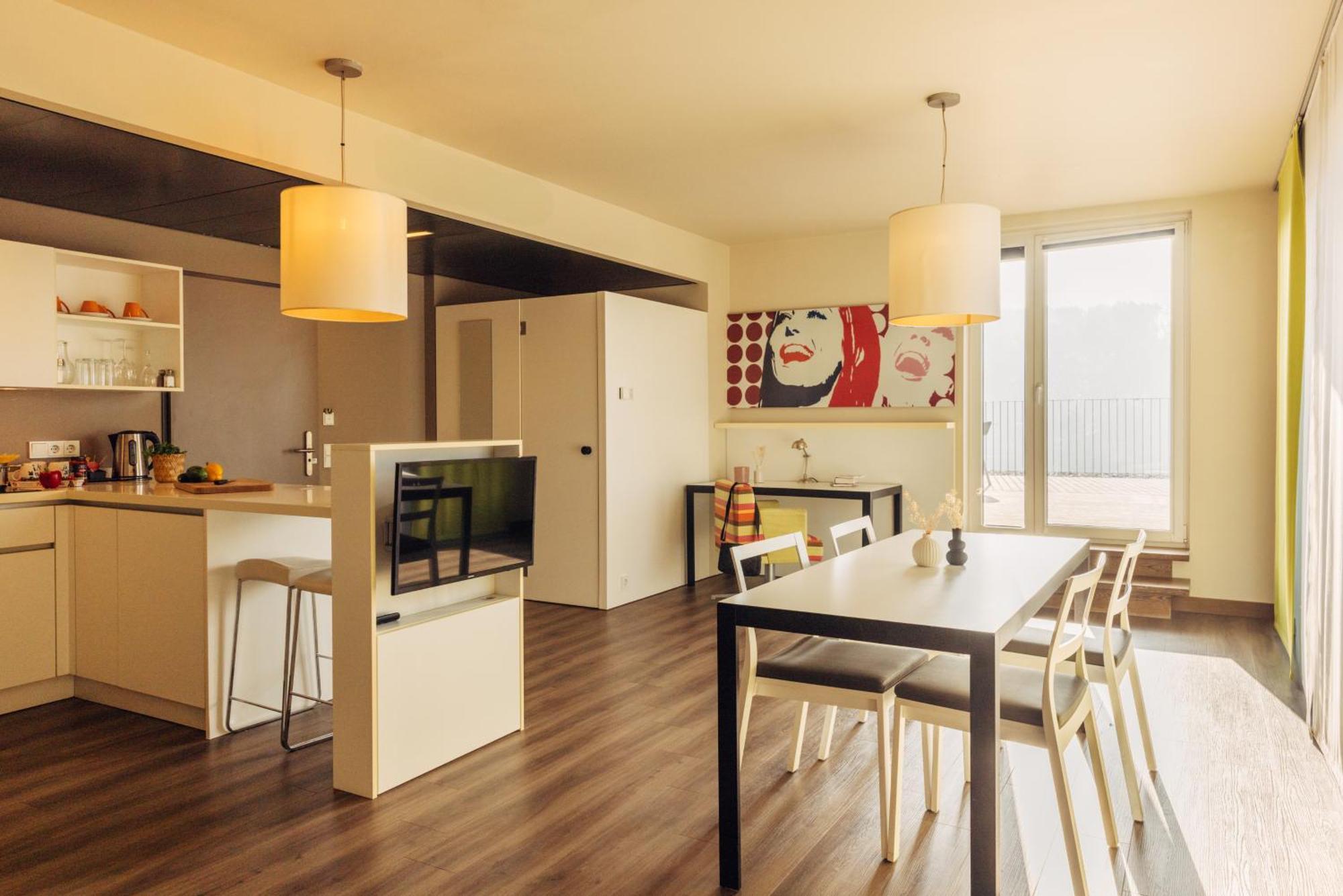 Harry'S Home Hart Bei Graz Hotel & Apartments Exterior foto