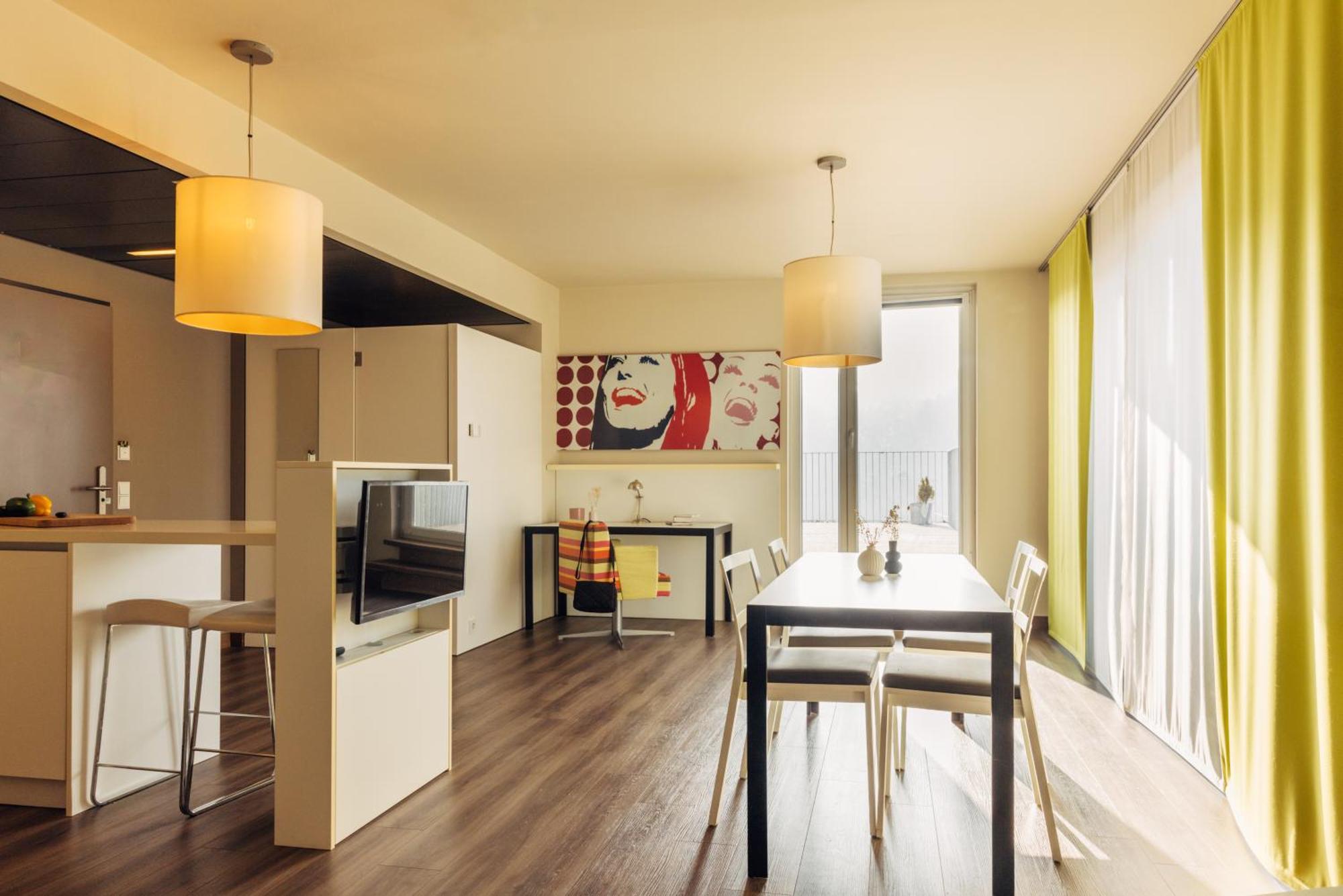 Harry'S Home Hart Bei Graz Hotel & Apartments Exterior foto