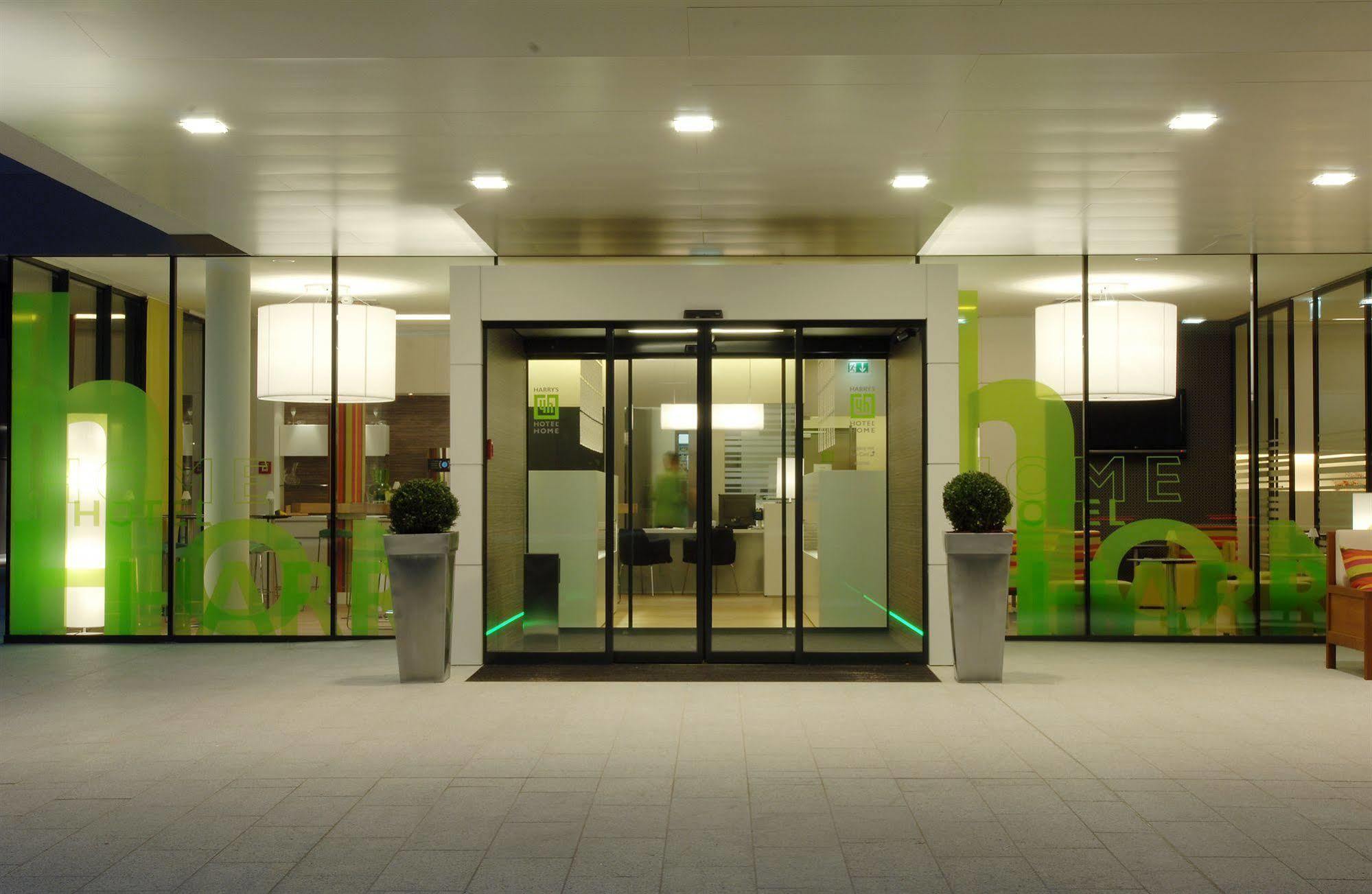 Harry'S Home Hart Bei Graz Hotel & Apartments Exterior foto